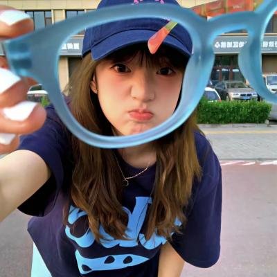 怪物少女妮莫娜